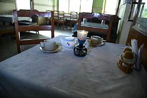 Hotel Bani Park Palace
