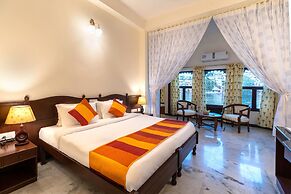 Hotel Sarovar on Lake Pichola