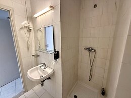 Savoy City Hotel