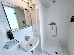 Savoy City Hotel