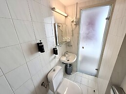 Savoy City Hotel