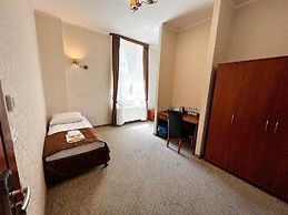 Aparthotel Globus