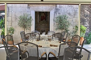 The Pucic Palace