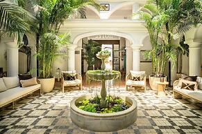 La Fonda Hotel