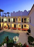 La Fonda Hotel