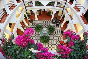 La Fonda Hotel