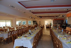 Aloha Hotel