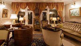 Allegro Hotel