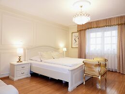 Allegro Hotel