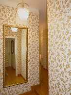 Allegro Hotel