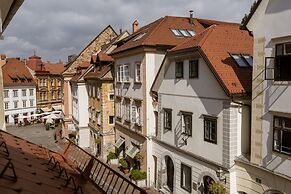 Allegro Hotel
