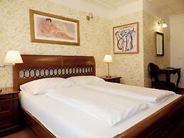 Allegro Hotel