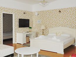 Allegro Hotel