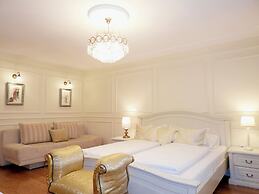 Allegro Hotel