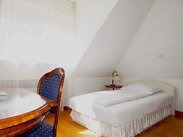 Allegro Hotel