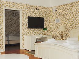 Allegro Hotel