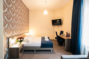 Lothus Hotel