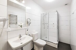 Lothus Hotel