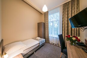 Lothus Hotel
