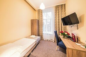 Lothus Hotel