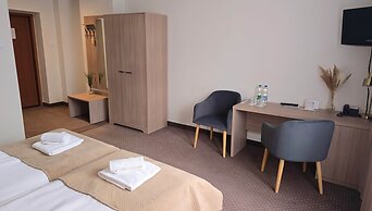 Lothus Hotel