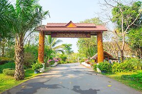 Golden Pine Resort