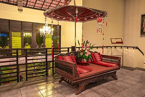 Golden Pine Resort