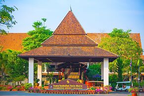 Golden Pine Resort