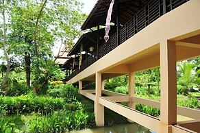 Golden Pine Resort