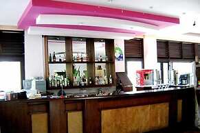 Golden Pine Resort