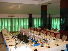 Golden Pine Resort