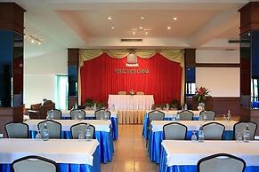 Golden Pine Resort