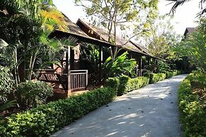 Golden Pine Resort