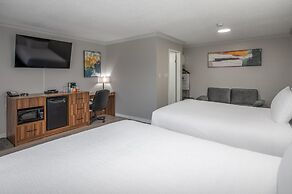 Coast Dawson Creek Hotel