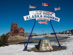 Coast Dawson Creek Hotel