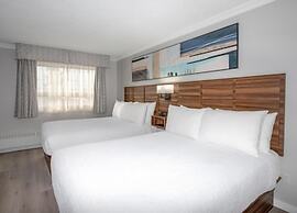 Coast Dawson Creek Hotel