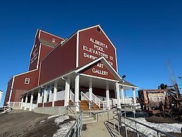 Coast Dawson Creek Hotel