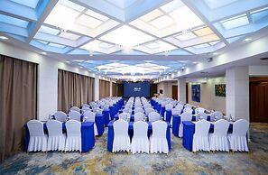Kempinski Hotel Khan Palace