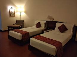 Issacs Residency