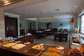 Issacs Residency