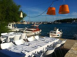 Hotel Maestral