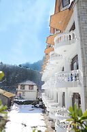 Manali Heights