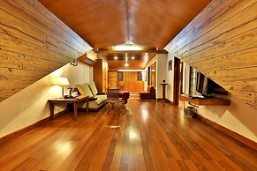 Manali Heights