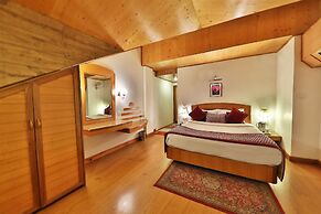 Manali Heights