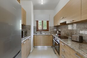 Aphrodite Hills Rentals – Apartments