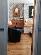 FlyOver Bed and Breakfast
