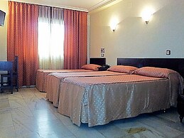 Averroes Hotel