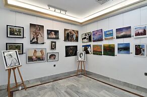 Averroes Hotel