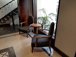 Hotel Golden Tower