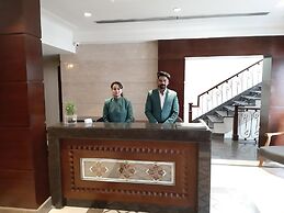 Hotel Golden Tower